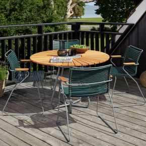 Houe Gartensitzgarnituren Set 4x Sessel Click Pine Green mit CIRCLE Gartentisch aus Bambus Ø110